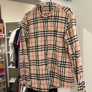 Burberry Longsleeve Button up Size Large WORN TWICE.